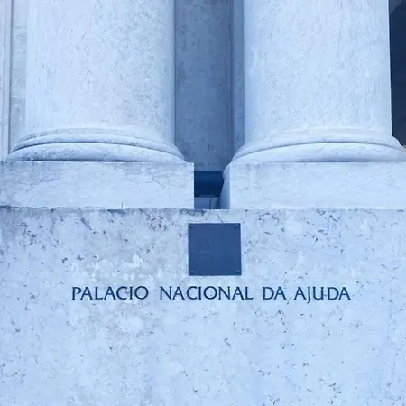 Daire Almirante24 - With Garden - Ajuda Palace & Royal Treasure Museum *