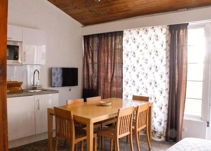 Apartamento Almirante24 - With Garden - Ajuda Palace & Royal Treasure Museum *