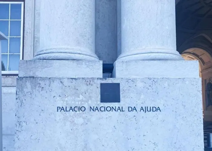 Appartement Almirante24 - With Garden - Ajuda Palace & Royal Treasure Museum *