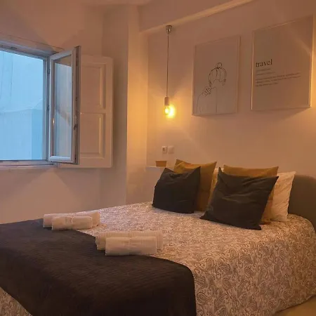 Almirante24 - With Garden - Ajuda Palace & Royal Treasure Museum Apartment *